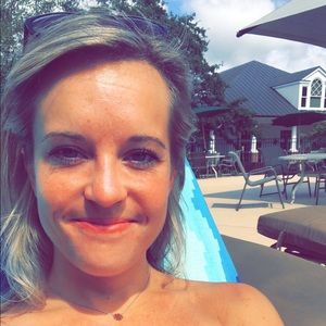 Meet your Posher, Ashleigh